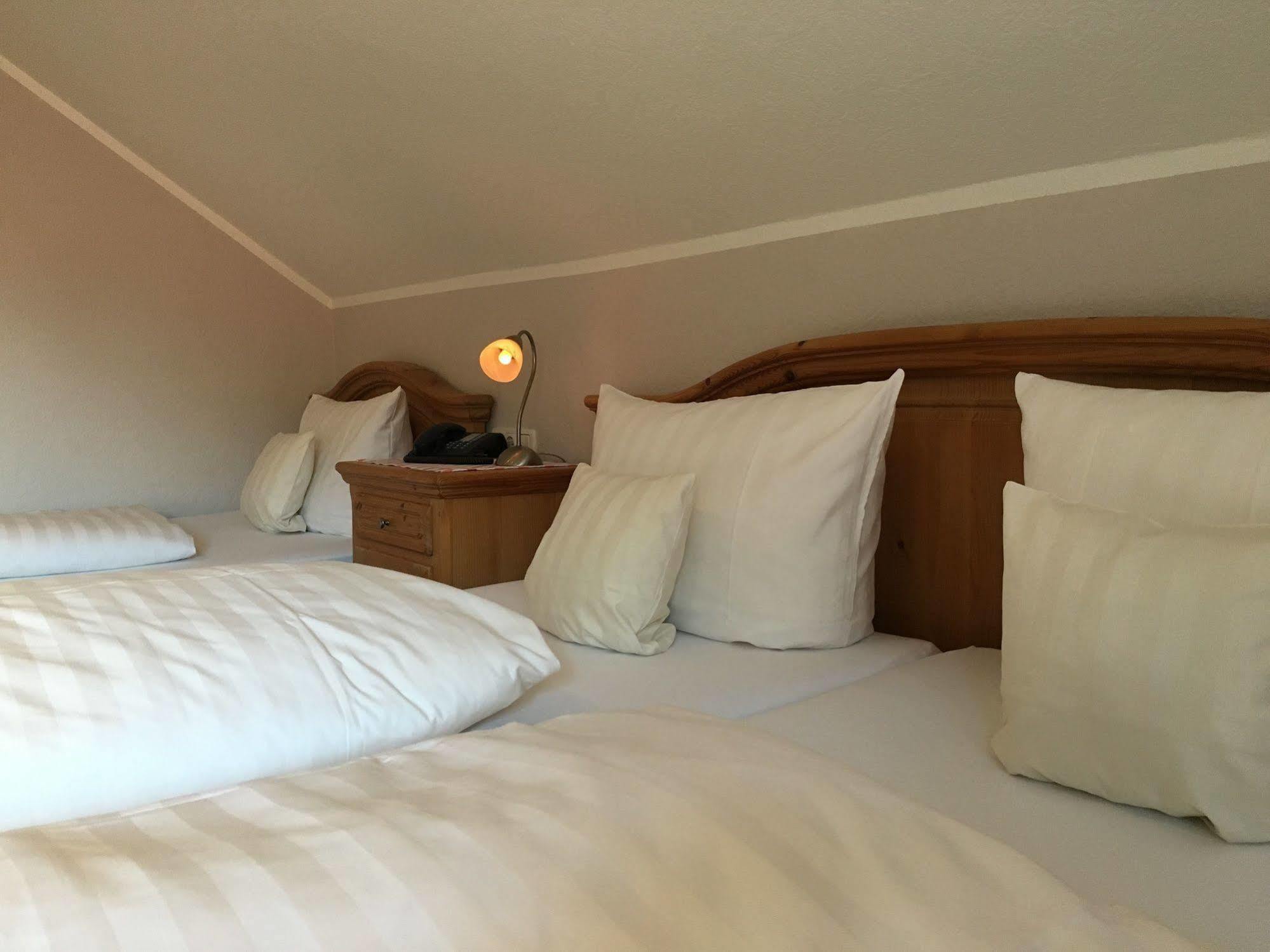 Landhaus Hotel Goeke Hövelhof المظهر الخارجي الصورة