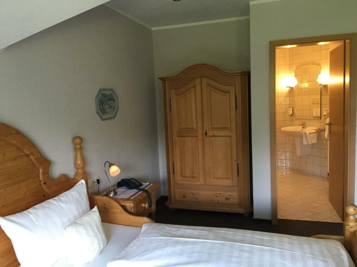 Landhaus Hotel Goeke Hövelhof المظهر الخارجي الصورة